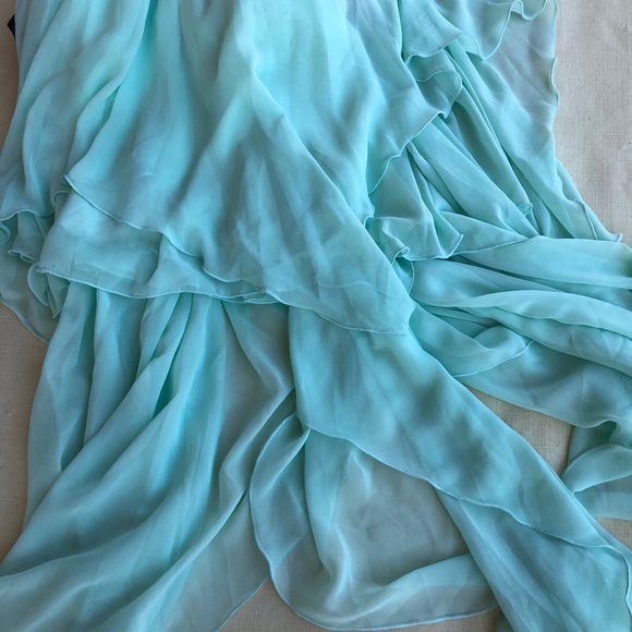 B. Darlin size 9/10 formal dress. Aqua/mint and black. Beads and sequins - Picture 4 of 8